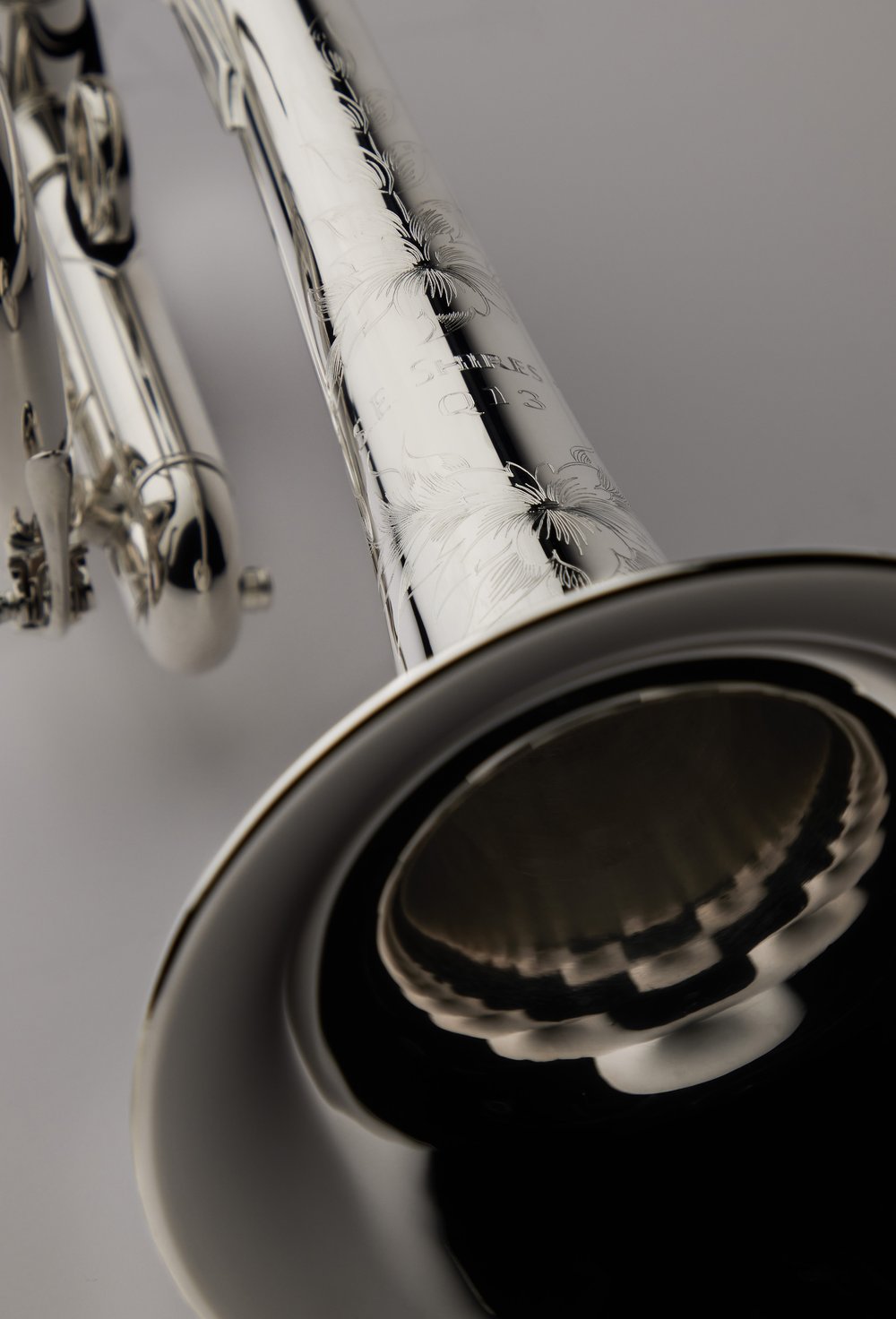 Shires_Trumpet_TRQ13_Professional_C_Bell_Beauty_0623