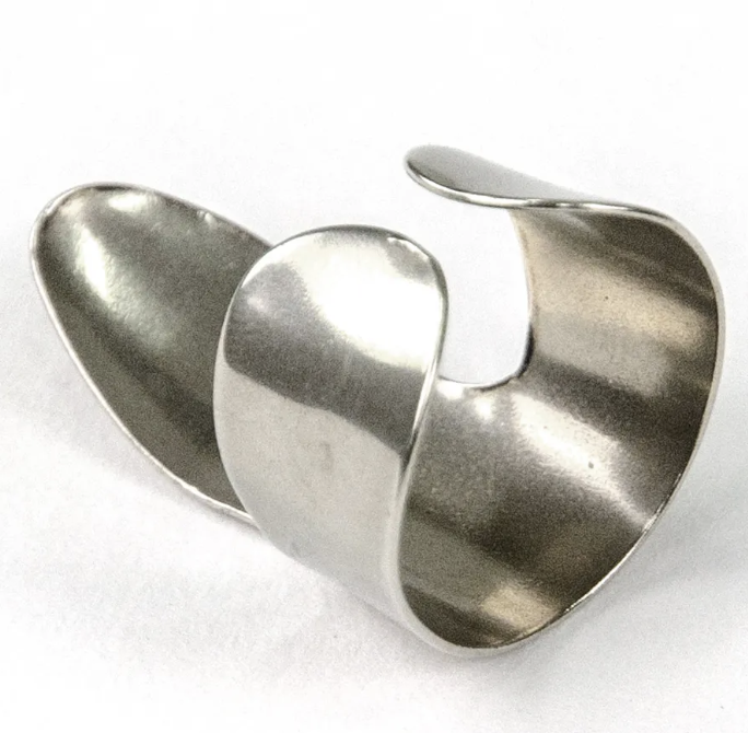 metal fingerpick
