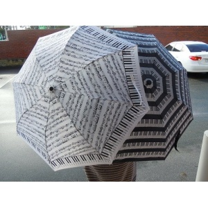 Umbrella-Keyboard with Sheet Music